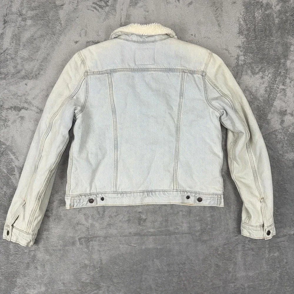 Levi's Women's Sherpa Lined Trucker Jacket Size L Blue Denim‎ Vintage Look